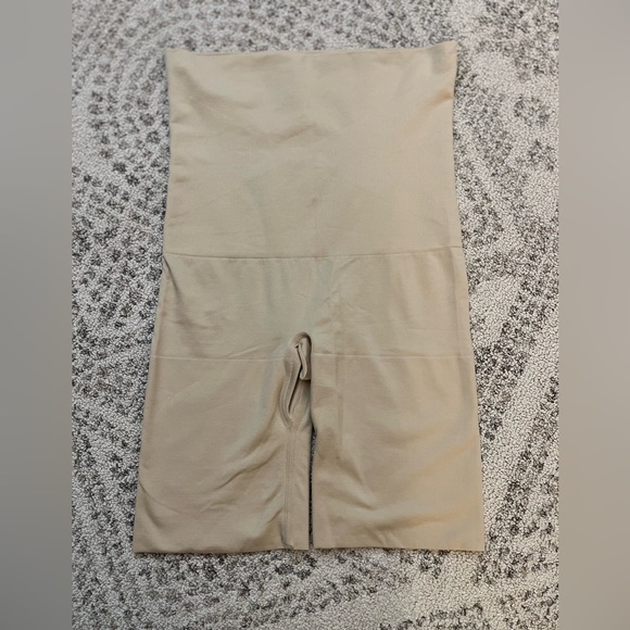 Maidenform Shapewear - Picture 2 of 5